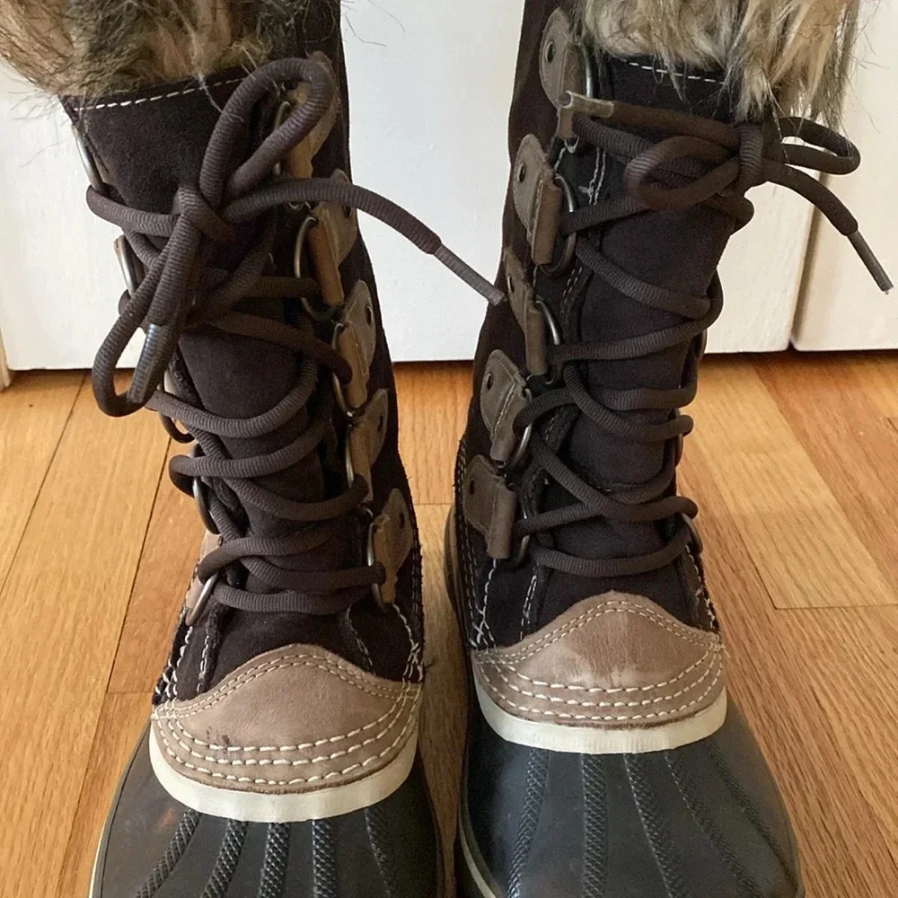 Sorel Joan‎ of Arctic Snow Boots Black Faux Fur Size 8 Brown Fur Cuff